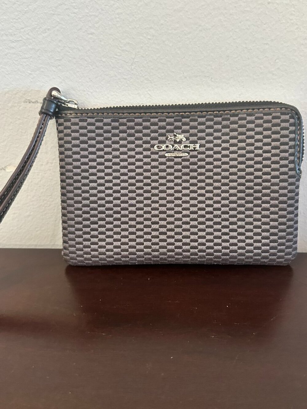 Coach Legacy Jacquard Fabric Corner Zip Brown/Black Wristlet F13311